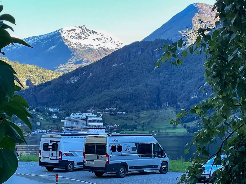 Grande Hytteutleige og Camping